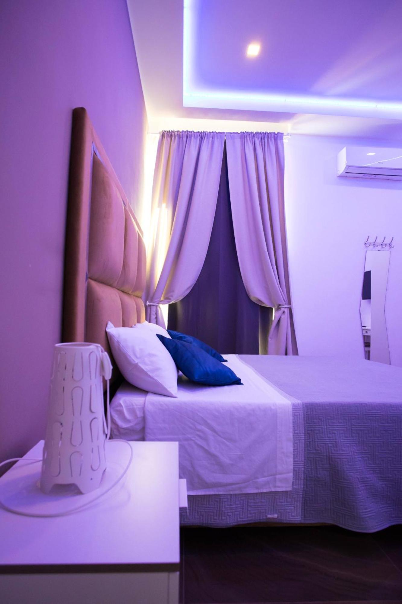 Bed and Breakfast Palazzo 15 Napoli Экстерьер фото