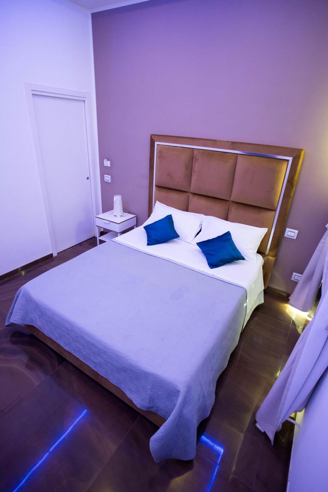 Bed and Breakfast Palazzo 15 Napoli Экстерьер фото