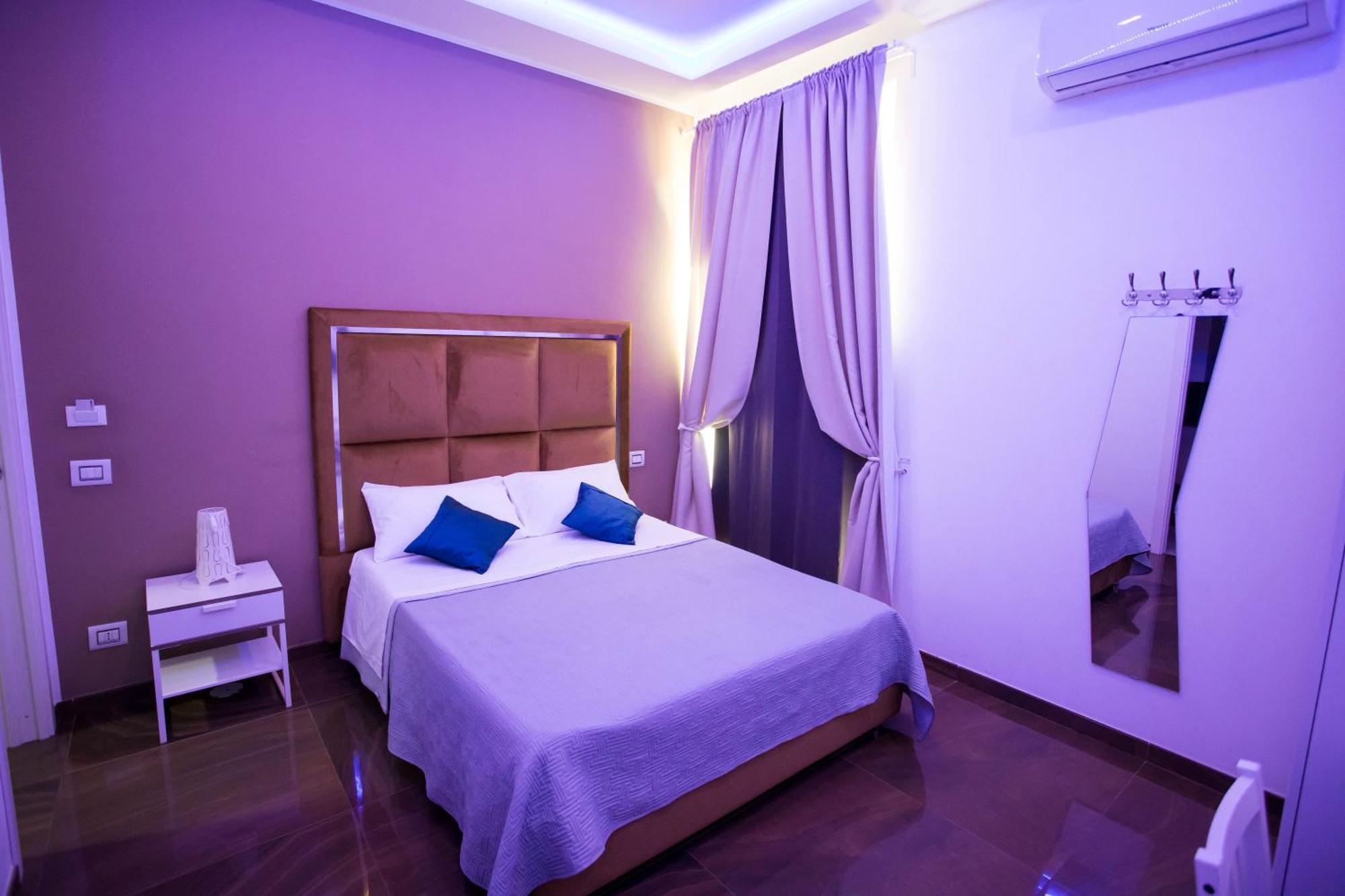 Bed and Breakfast Palazzo 15 Napoli Экстерьер фото